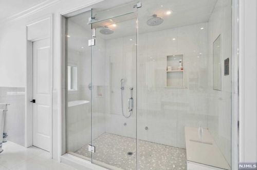 19 Duck Pond Rd, Demarest NJ  07627-2305 exterior