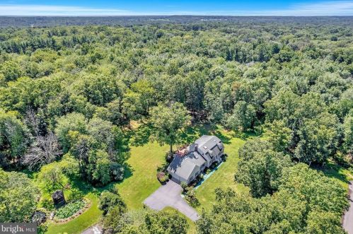 13 Cleveland Rd, Princeton NJ 08540-7420 exterior