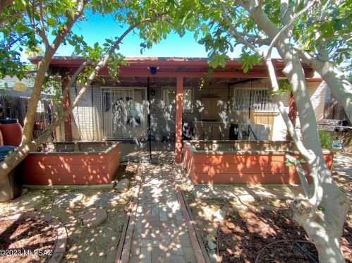 6126 14 St, Tucson AZ 85711-4215 exterior