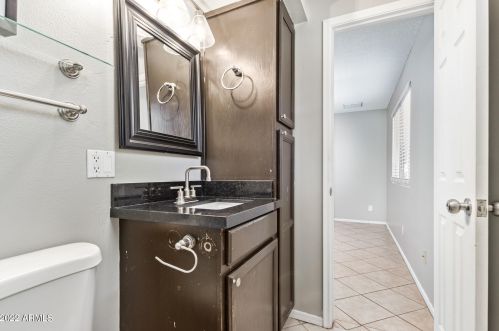 1326 Ivanhoe St, Chandler AZ  85225-5319 exterior