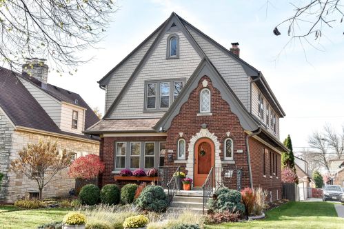 2609 67th St, Milwaukee, WI 53213-1444