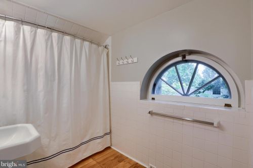 409 Atkins Ave, Lancaster PA  17603-4912 exterior