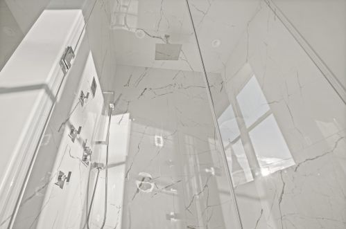 1323 Nelson St, Chicago IL 60657-3103 exterior