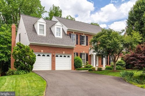 1114 Heartfields Dr, Silver Spring, MD 20904-2124