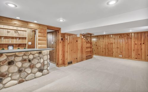 9016 Mount Vernon Ave, Milwaukee WI  53226-4542 exterior