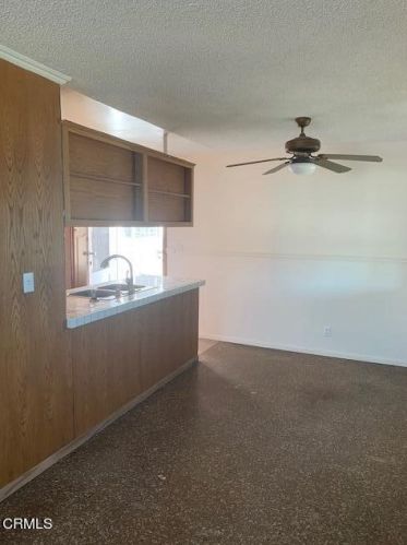 2508 Colonia Ave, Oxnard CA 93036-1230 exterior