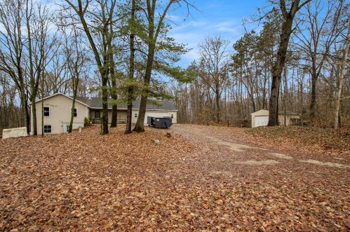 2668 35th St, Allegan, MI 49010-9224