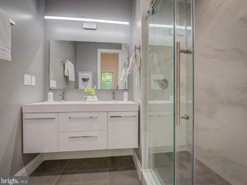 620 5th St, Washington DC  20001-2610 exterior