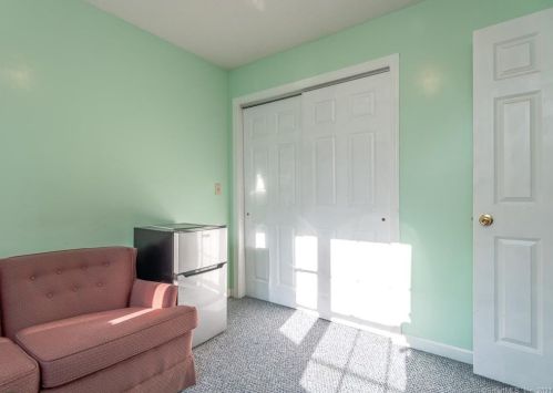 801 Upper Maple St, Killingly CT 06241-2224 exterior