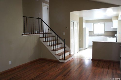 753 Dreon Dr, Clawson MI  48017-1179 exterior