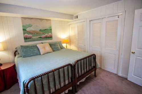 6688 Brandon Ml Rd, Atlanta GA 30328-2031 exterior