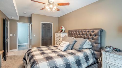 572 Spring Cave Rd, Spring Bluff MO exterior