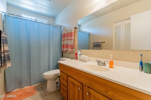 3401 Crocus Dr, Phoenix AZ 85032-5419 exterior