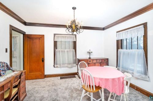 416 21 Ave, Duluth MN 55806-1626 exterior