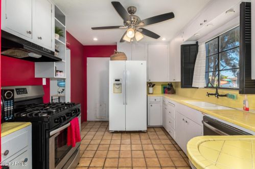 1721 Devonshire Ave, Phoenix AZ 85033-3241 exterior