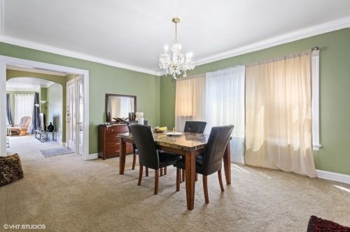 6710 Artesian Ave, Chicago IL 60645-5301 exterior