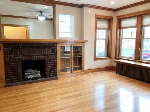 5754 Ainslie St, Chicago IL 60706-3414 exterior