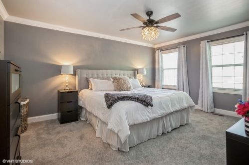 236 Butternut Ln, Streamwood IL 60107-2203 exterior