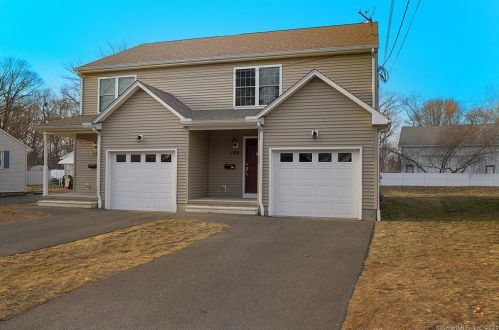 129 Woodland St, Manchester CT  06042-3011 exterior