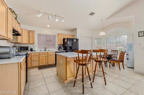 16818 42nd St, Phoenix AZ 85048-7001 exterior