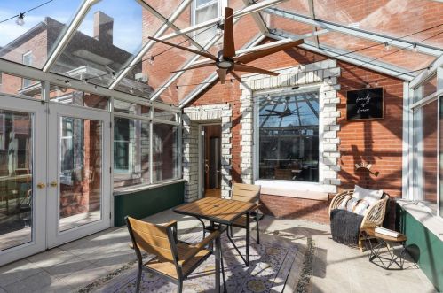 3826 Arsenal St, Saint Louis MO 63116-4803 exterior