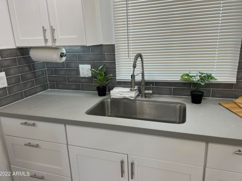 108 27 Dr, Phoenix AZ 85045-4201 exterior