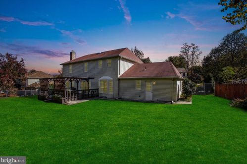 709 Hurley Ave, Rockville, MD 20850-3012