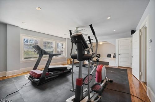 264 Upper Mtn Ave, Montclair NJ 07043-1417 exterior