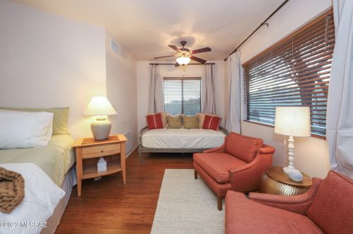 3865 Tanuri Dr, Tucson AZ 85750-1939 exterior