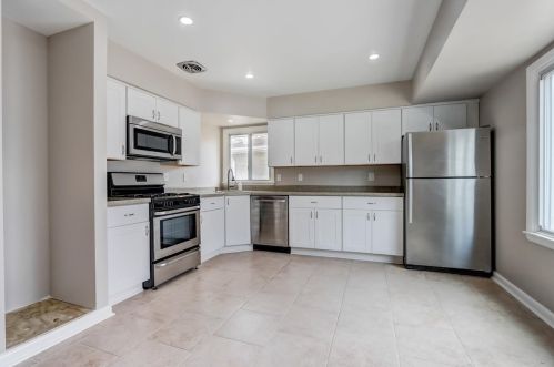 6615 85, Milwaukee WI 53224-5413 exterior