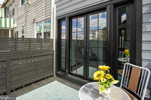 3210 Park Pl, Washington DC  20010-2529 exterior