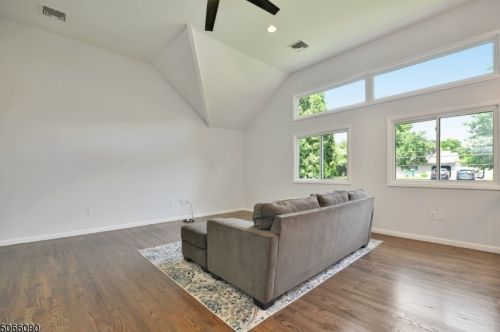 40 Camden Pl, West Milford Lakes NJ  07480-1106 exterior