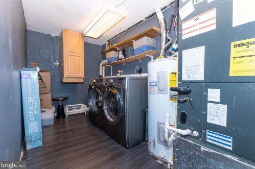 7167 Mill Run Dr, Rockville MD  20855-1208 exterior