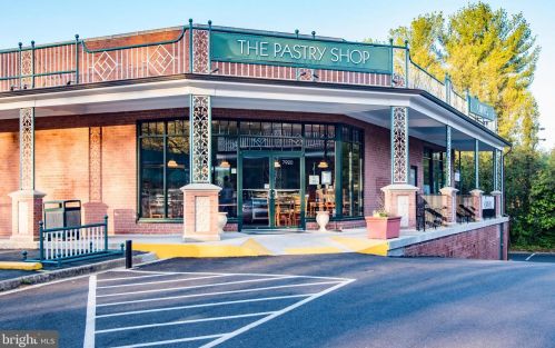 1803 Cool Spg Dr, Alexandria VA 22308-1630 exterior