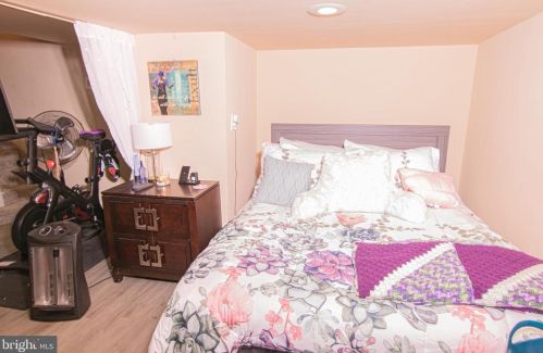 537 Godfrey Ave, Philadelphia PA 19126-3834 exterior