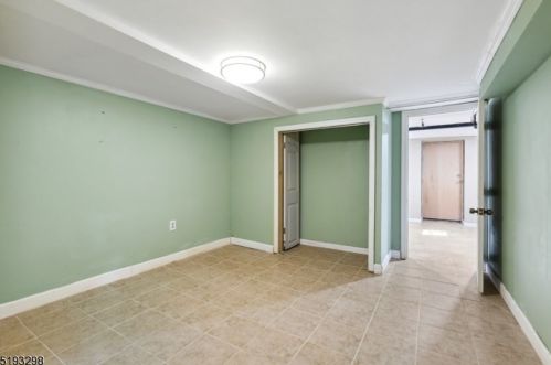 714 Irvington Ave, Maplewood NJ 07040-1608 exterior