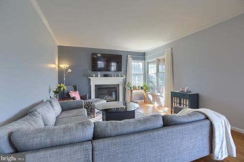 107 Doreen Dr, Hummelstown PA 17036-2725 exterior