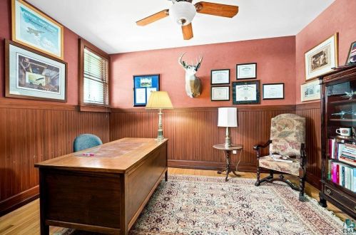 2240 Roslyn Ave, Duluth MN 55803-2330 exterior