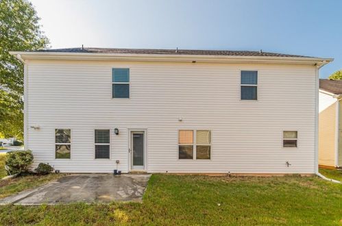 2948 Meadow Point Dr, Lithonia GA 30039-7767 exterior