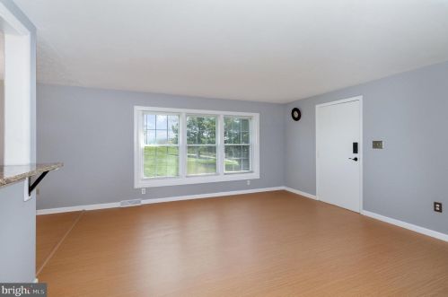 8366 Hilton St, Hummelstown PA  17036-8680 exterior