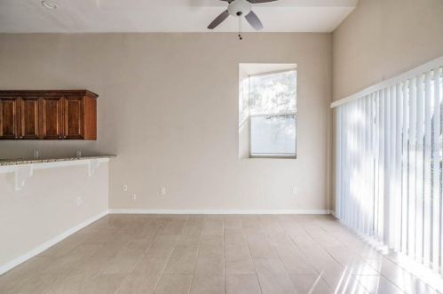 9509 Citrus Glen Pl, Tampa FL 33618-4018 exterior