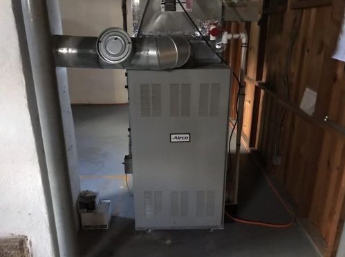 170 Meadowbrook Ave, West Springfield MA 01089-2946 exterior