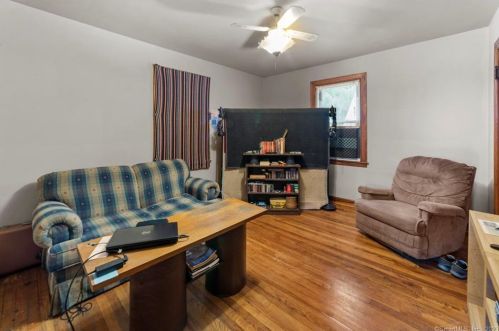 116 Derby Ave, Seymour CT 06483-3146 exterior