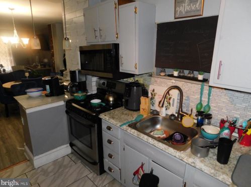 5313 Grays Ave, Philadelphia PA 19143-5820 exterior