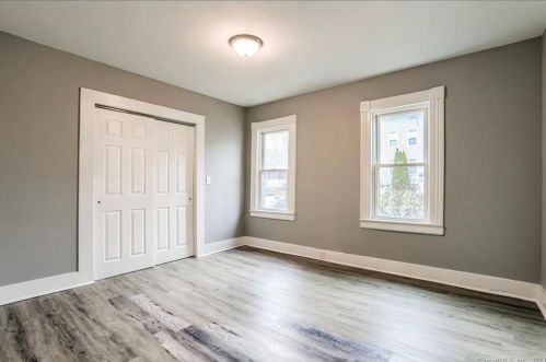 293 Gln St, New Britain CT 06051-3060 exterior