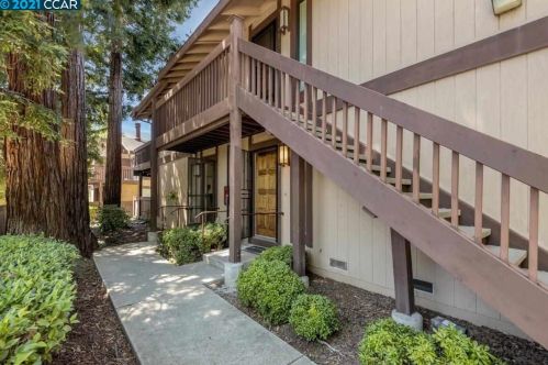 2350 Pleasant Hill Rd, Concord CA  94523-3162 exterior