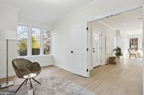 401 Boyd Ave, Silver Spring MD 20912-5404 exterior