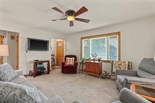 7130 Montana Ave, Milwaukee, WI 53219