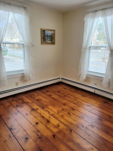 98 Central St, Ipswich MA  01938-1904 exterior