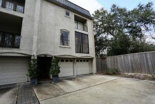 2722 Edloe St, Houston TX  77027-5325 exterior